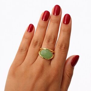 Gold Tone Jade Cocktail Ring – Size 8.50 – Statement Piece – Excellent Condition